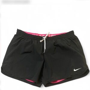 Nike Women's Black and Pink Athletic Gym Shorts size L